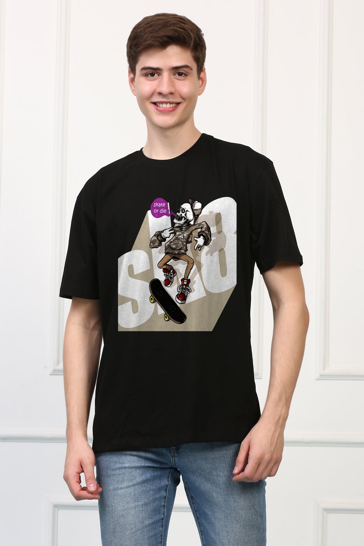 GRAFFITI Sk8 Oversized Printed TShirt