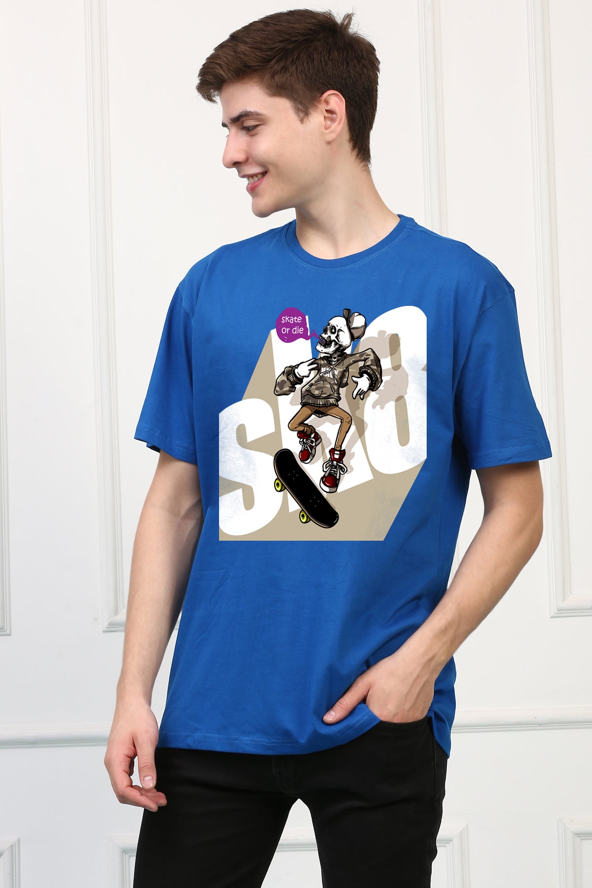 GRAFFITI Sk8 Oversized Printed TShirt